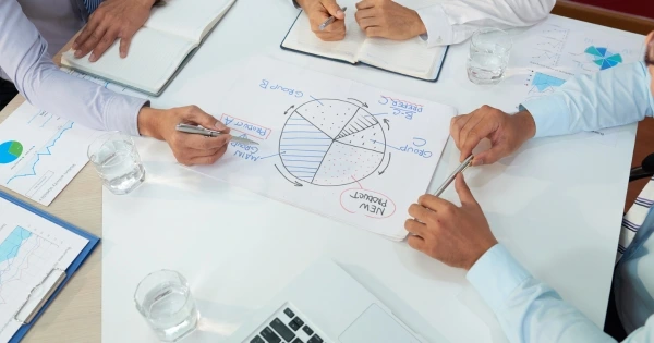 Business planning sketch on paper, representing reliability as a structured business model in the UAE.